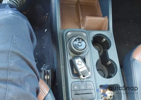 2022 Ford Maverick Lariat z USA, uszkodzony, nr VIN 3FTTW8E37NRA27331